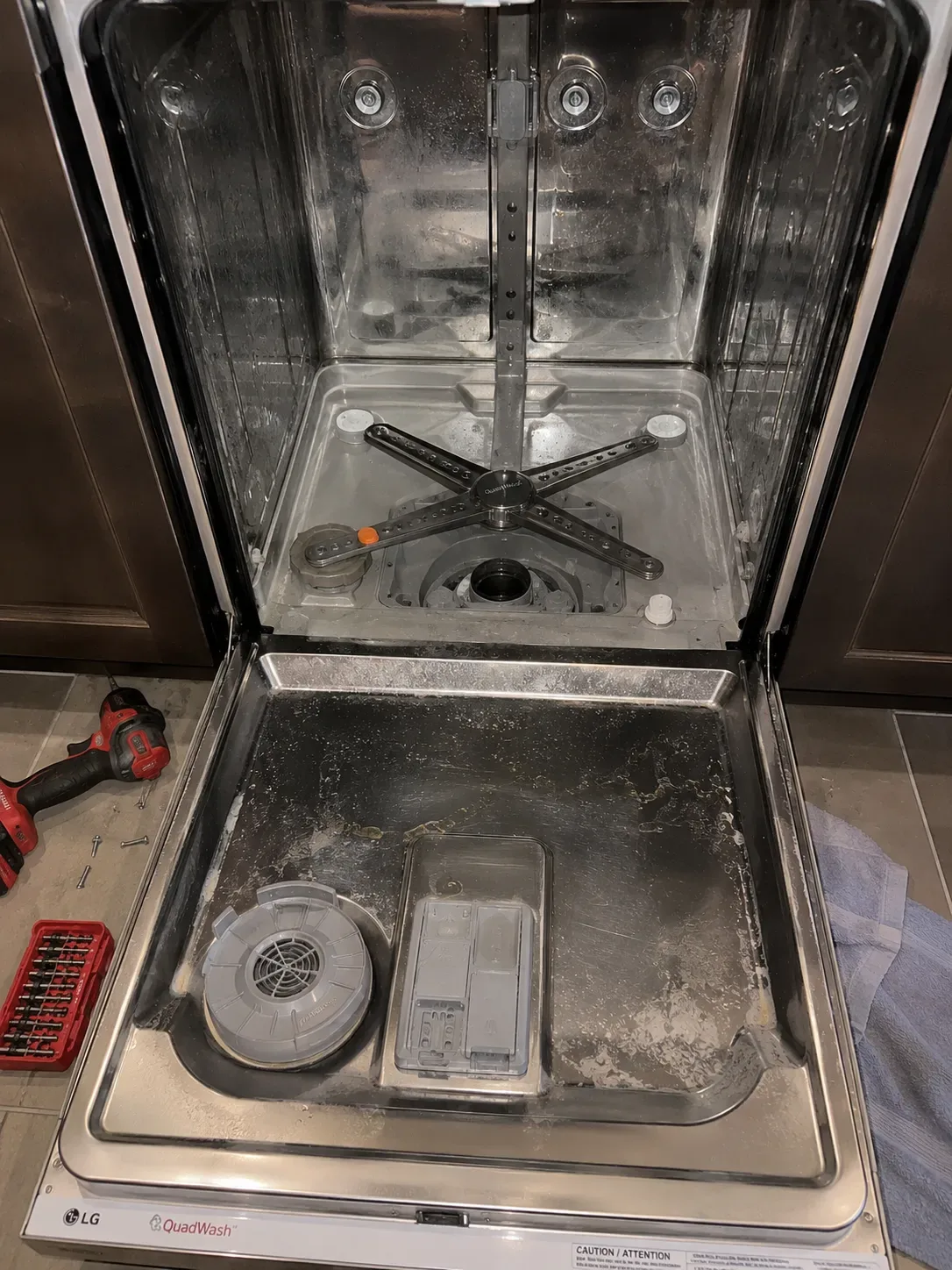 LG QuadWash dishwasher spray arm and motor repair